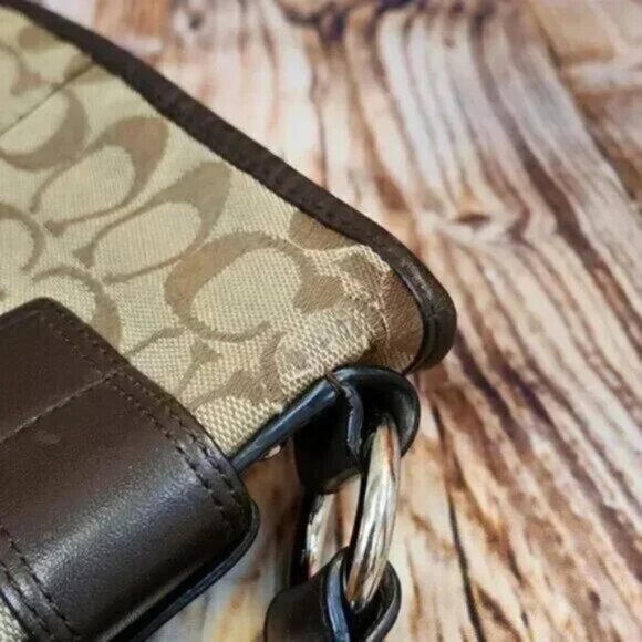 Vintage Coach Signature Handbag - Picture 4 of 5